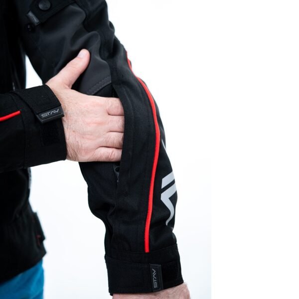 CAMPERA STAV CORE SPORT CORDURA CORTA URBANA NEGRA Y ROJO