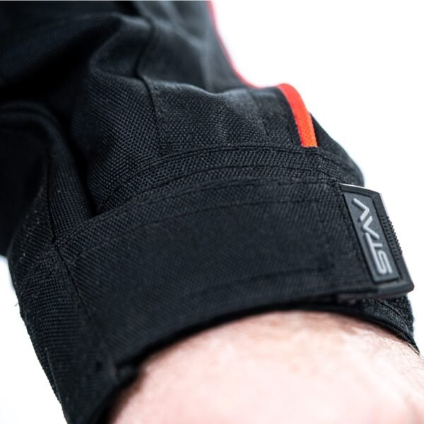 CAMPERA STAV CORE SPORT CORDURA CORTA URBANA NEGRA Y ROJO