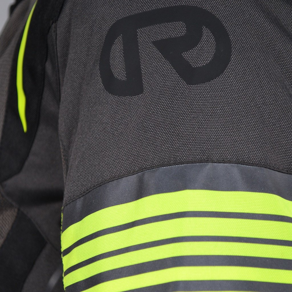 CAMPERA RUDER KOSMOS CORTA NEGRO Y AMARILLO